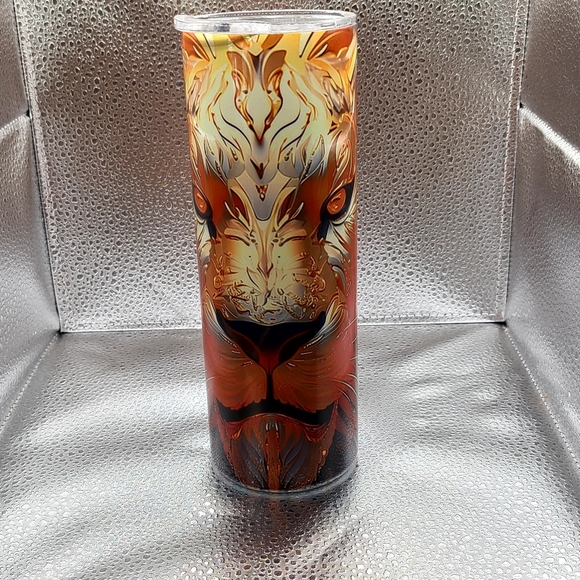 Lion 20 oz tumbler - Picture 1 of 3